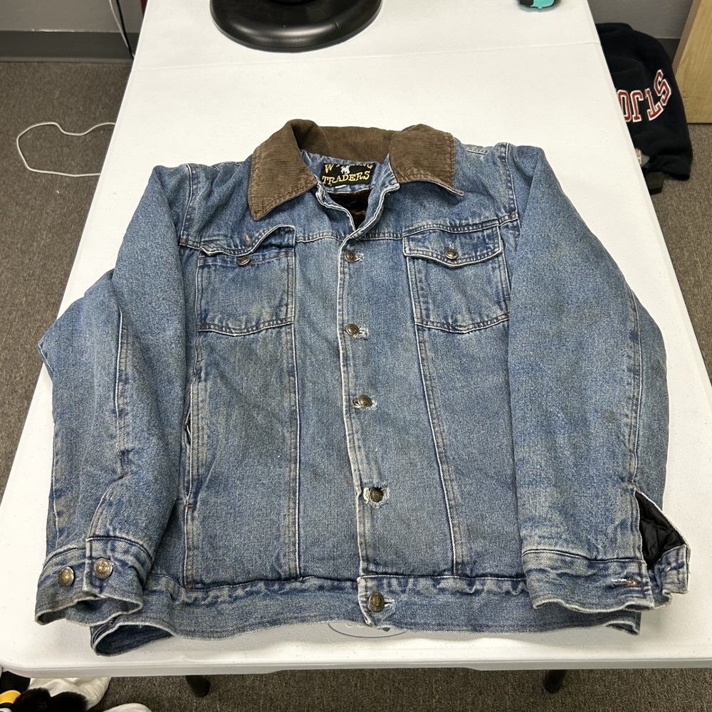 Wyoming Traders Denim Jacket Mens M Blue Faux Fur Lined Corduroy Collar Trucker